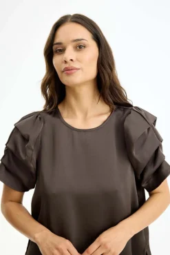 Alexandra - Bluse med fine ærmer