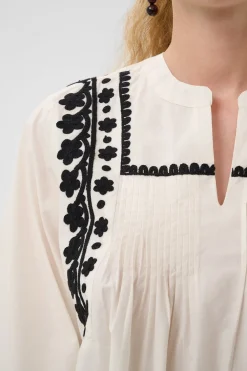 CUviba - Langærmet bluse med broderi