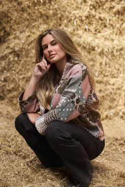 DITTE - Kort jakke med patchwork mønster
