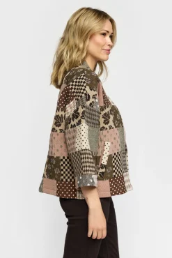 DITTE - Kort jakke med patchwork mønster