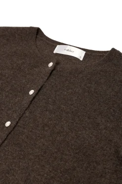 Ellie - Cardigan i uld- og kashmirblanding med perleknapper