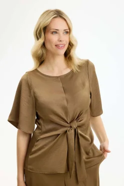 Faye - Kortærmet bluse med binde detalje