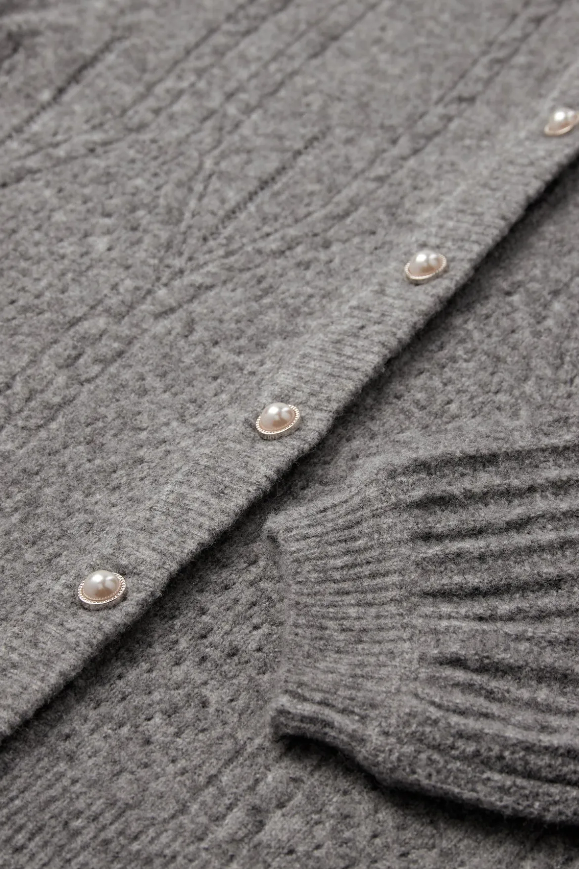 Fina - Strikket cardigan med struktur og knapper