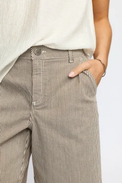 FIONA - Løse bermudashorts med stribet mønster