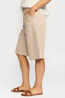 FRIDA - Lange shorts med vide ben