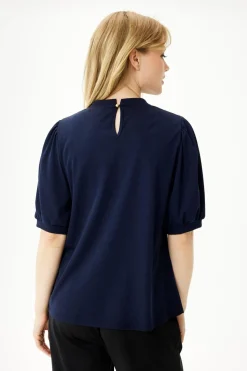 Grazia - Bluse med korte ærmer og rynkedetalje ved halsen