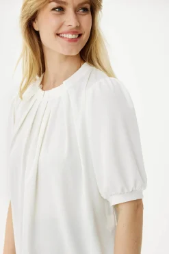 Grazia - Bluse med korte ærmer og rynkedetalje ved halsen
