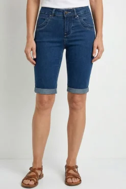 Gunhild - Knælange denimshorts med opsmøg