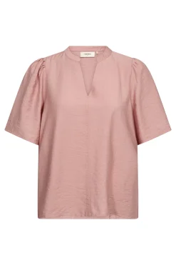 Isa - Bluse med rynkedetaljer ved skuldrene