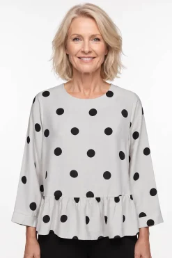 Jade - Peplum bluse med trekvartærmer og polka prikker