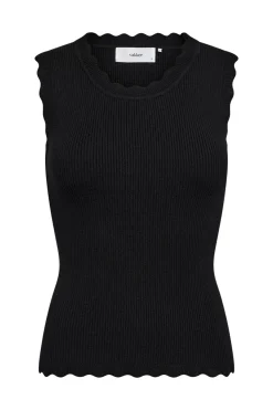 Kaja - Ribstrikket vest med muslingekant
