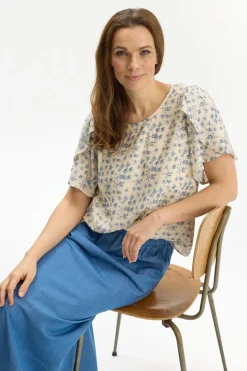Kid - Blomstret bluse med flotte ærmer