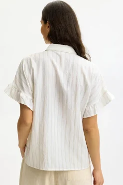Kit - Skjortebluse med flæseærmer