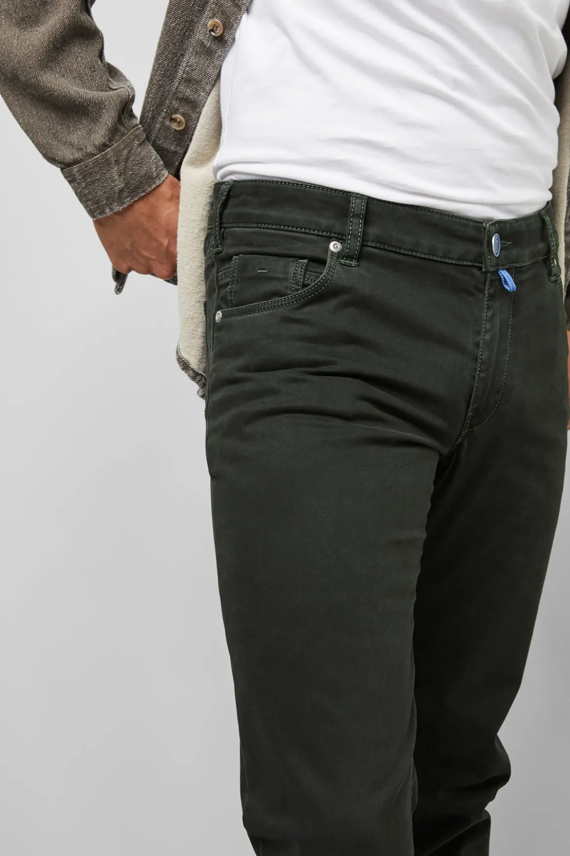 M5 Slim five pocket