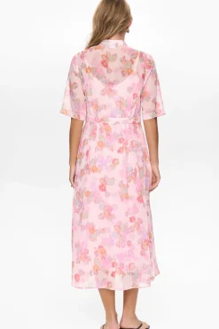 NUKYNDALL NEW - Kortærmet kjole med blomsterprint