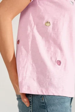 NUSHELLPA - T-shirt med broderede muslingedetaljer