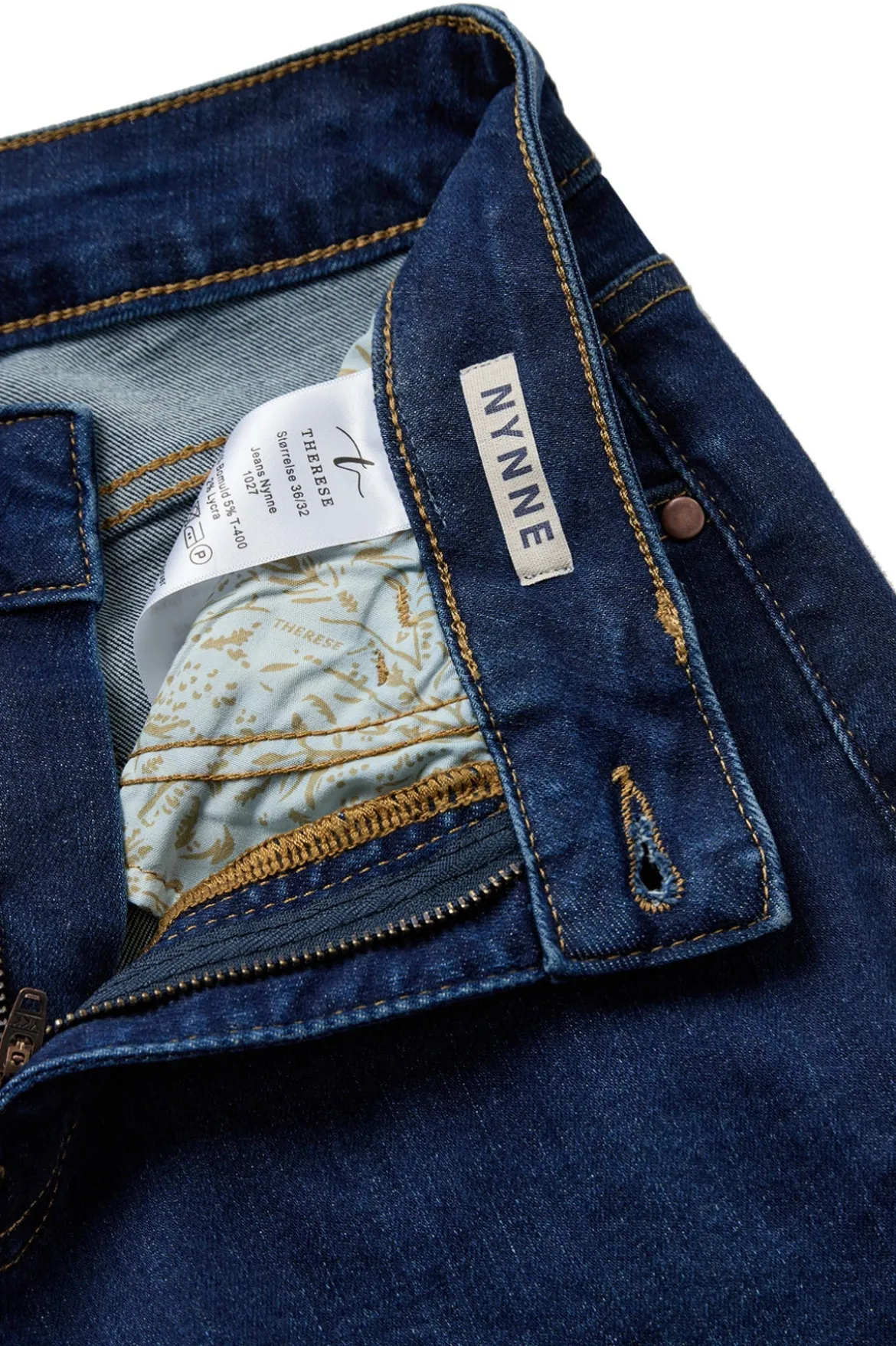 Nynne - Strækbare jeans med lige ben