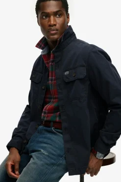 Overshirt med lommer og knaplukning