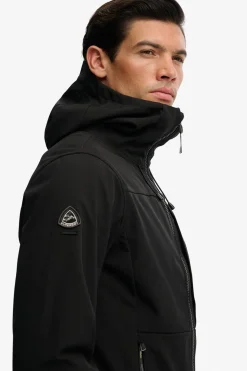 Praktisk softshell jakke med lommer og lynlås