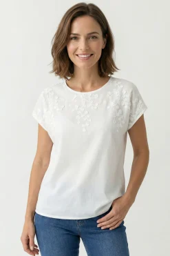 Rose – Kortærmet bluse med broderede blomster