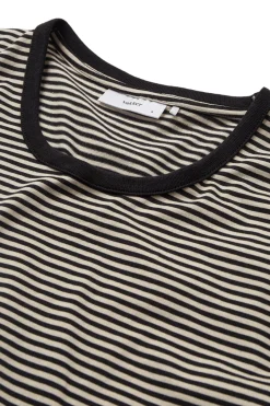Sol - Stribet T-shirt med korte ærmer