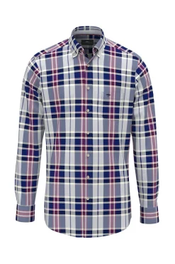 Ternet skjorte med brystlomme og button down-krave
